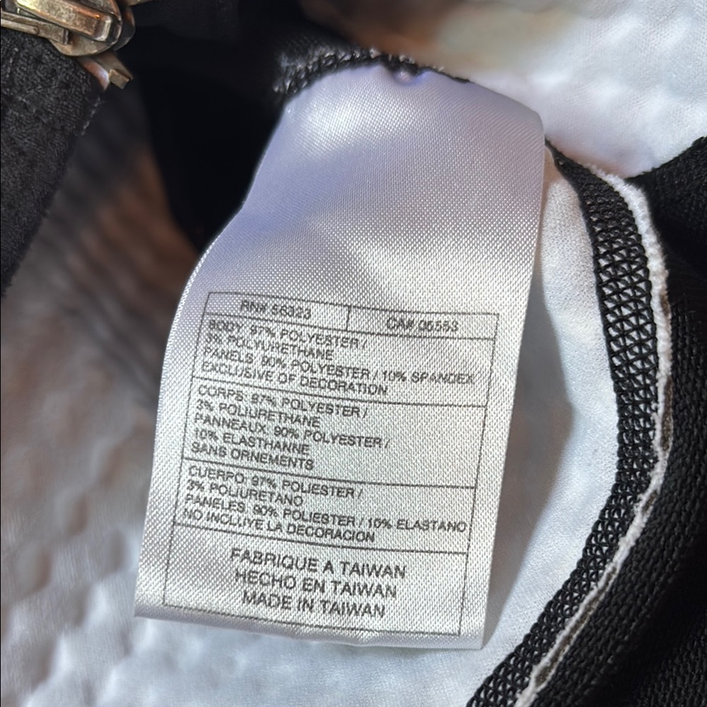 Nike🔥Women’s Sphere Running Biking Hiking Jacket, Size M - Picture 13 of 16